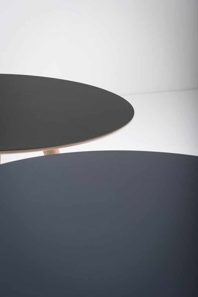 mq-st-arp-round-table-55x45-oak-white-1015-desktop-linoleum-7_gazzda_arp mq-st-arp-round-table-55x45-oak-white-1015-desktop-linoleum-7_gazzda_arp