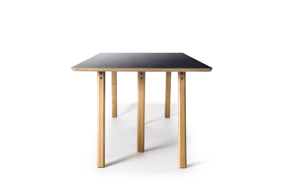 trestle_table_oak_black_2100x950x730_side_feelgooddesign_trestle trestle_table_oak_black_2100x950x730_side_feelgooddesign_trestle