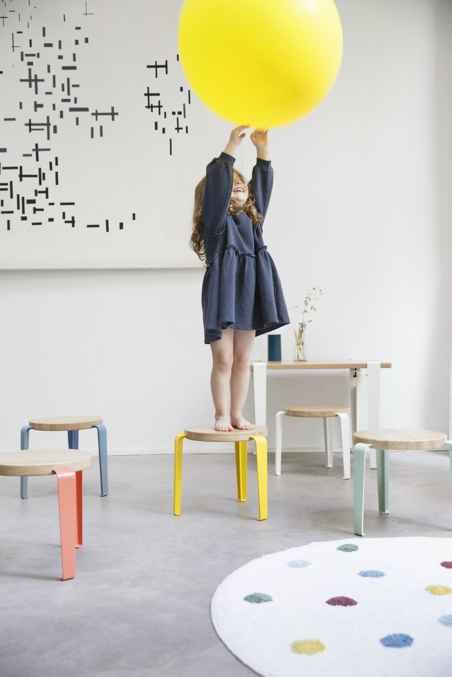 Mini Lou Kinderhocker von Tiptoe