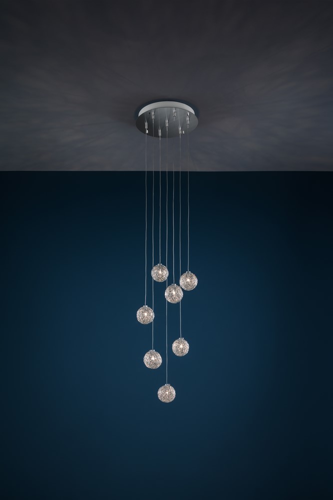 sweet-light-chandelier-on