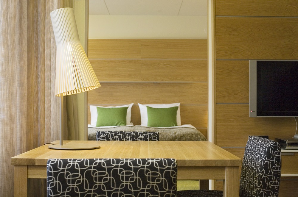 secto_design_secto_4220_hotel_salpaus_ungewohnt(1) secto_design_secto_4220_hotel_salpaus_ungewohnt(1)