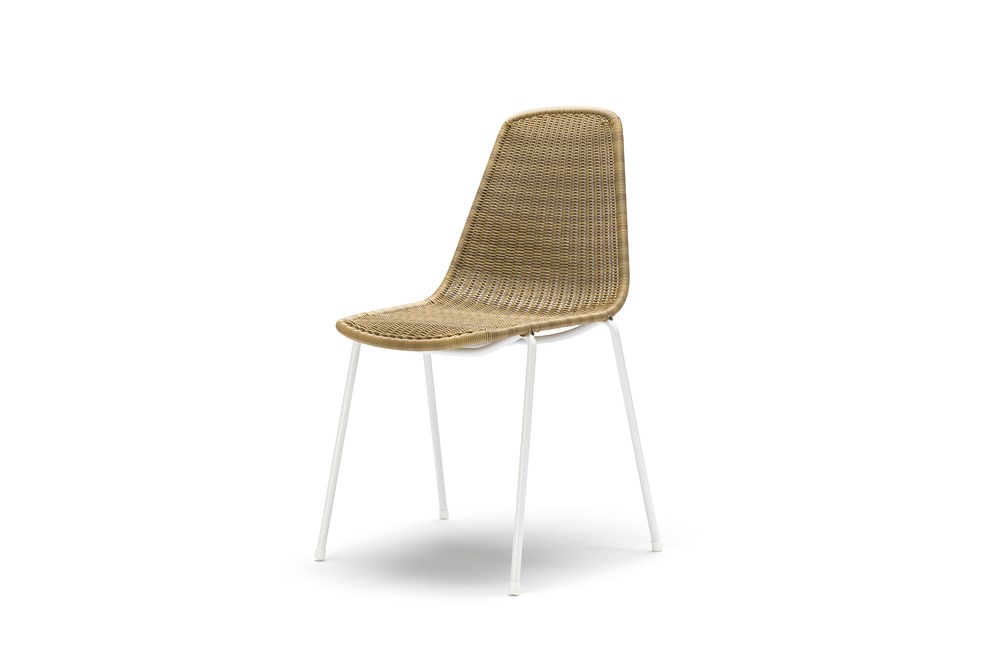 basket-honeypoly-whiteframefrontangle_feelgooddesign_basketindoor