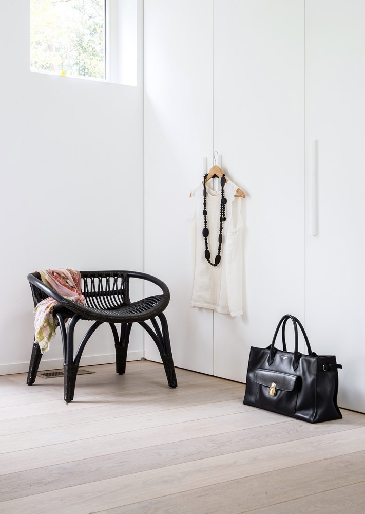 psgstudio.be-highback-ottoman-black-2_feelgooddesign_c110 psgstudio.be-highback-ottoman-black-2_feelgooddesign_c110