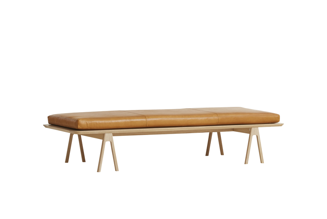 101020_level_daybed_cognac_oak_1_exposed