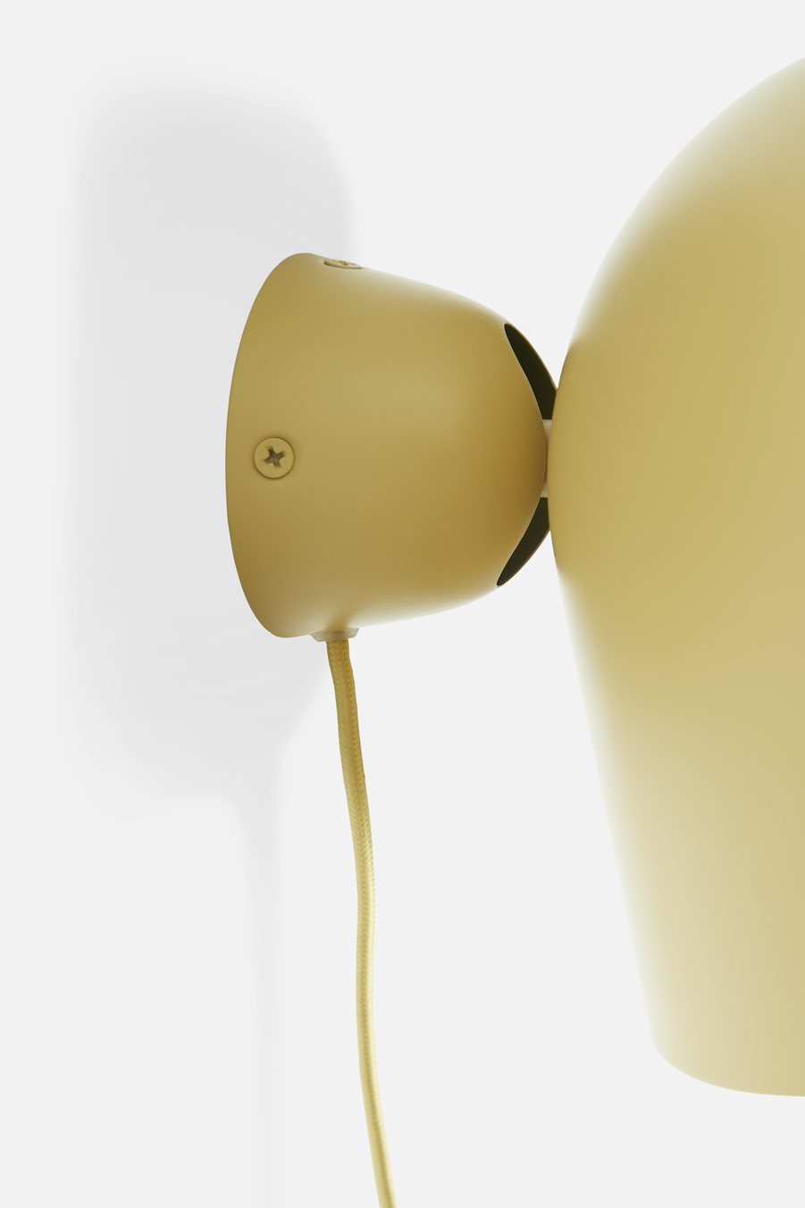 woud_kuppi_wall_lamp_mustard_yellow_3 woud_kuppi_wall_lamp_mustard_yellow_3