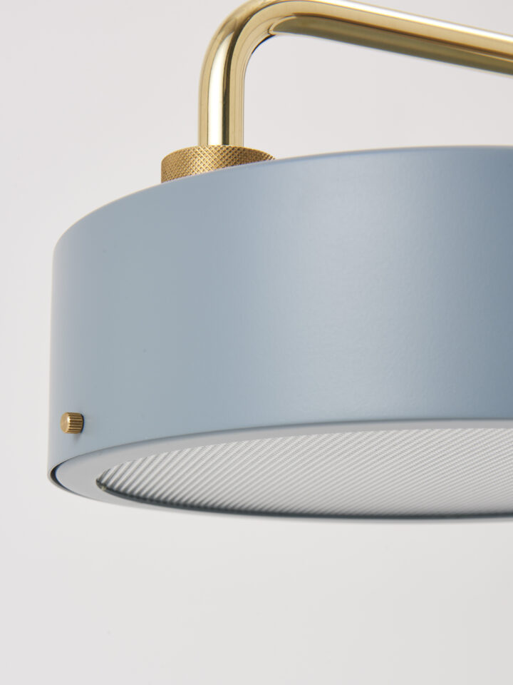 made-by-hand_petite-machine_floor-lamp_slate_grooved-glass-detail-720x960