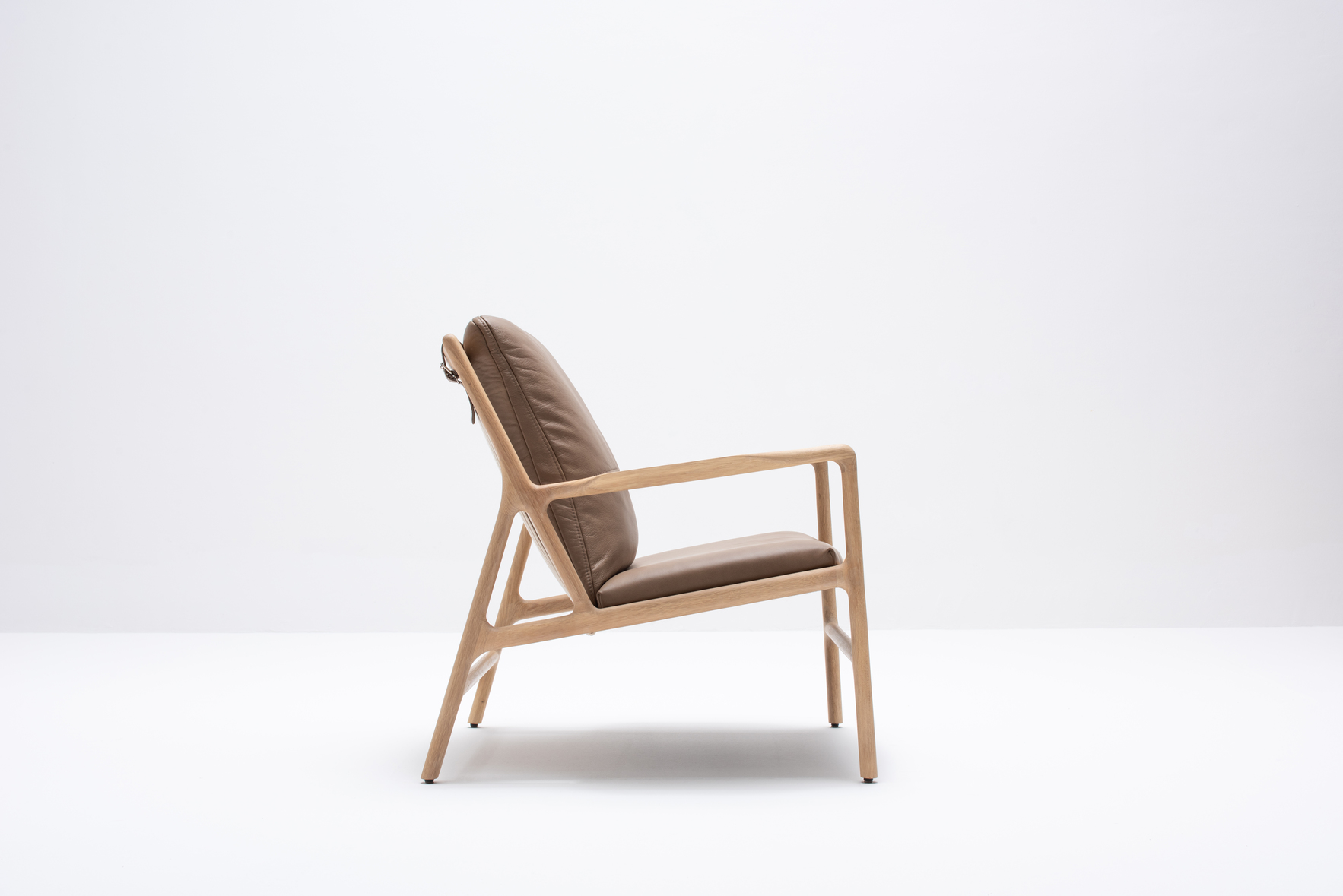 dedo-easy-chair-oak-white-1015-dakar-leather-stone-1436-3-gazzda dedo-easy-chair-oak-white-1015-dakar-leather-stone-1436-3-gazzda
