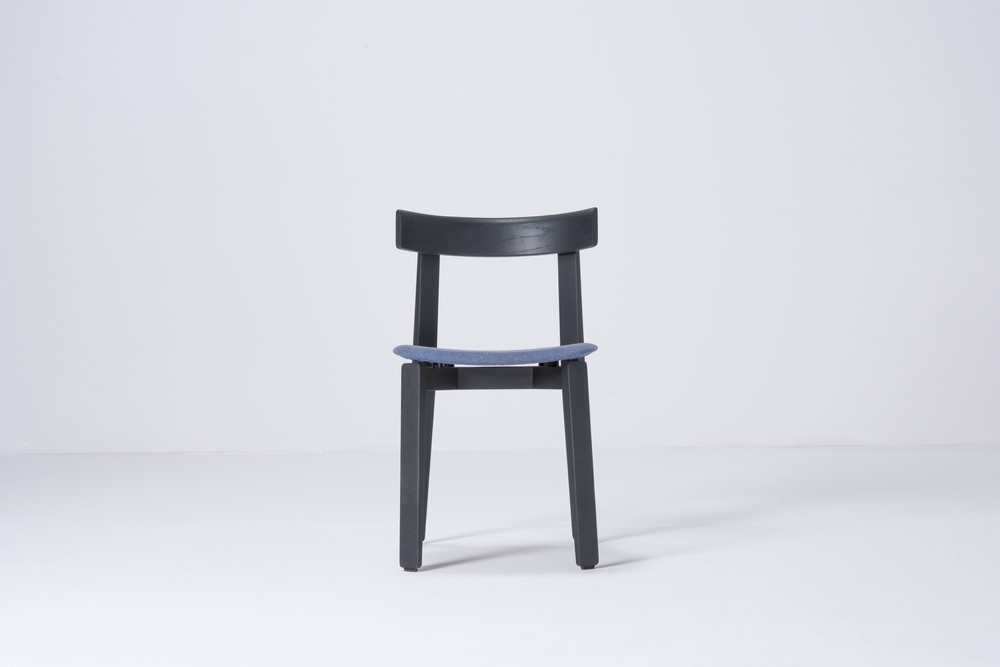mq-hq-st-nora-chair-45x47x79-oak-lacquer-black-grey-7021-russel-mlf-38-1_gazzda_norachair mq-hq-st-nora-chair-45x47x79-oak-lacquer-black-grey-7021-russel-mlf-38-1_gazzda_norachair