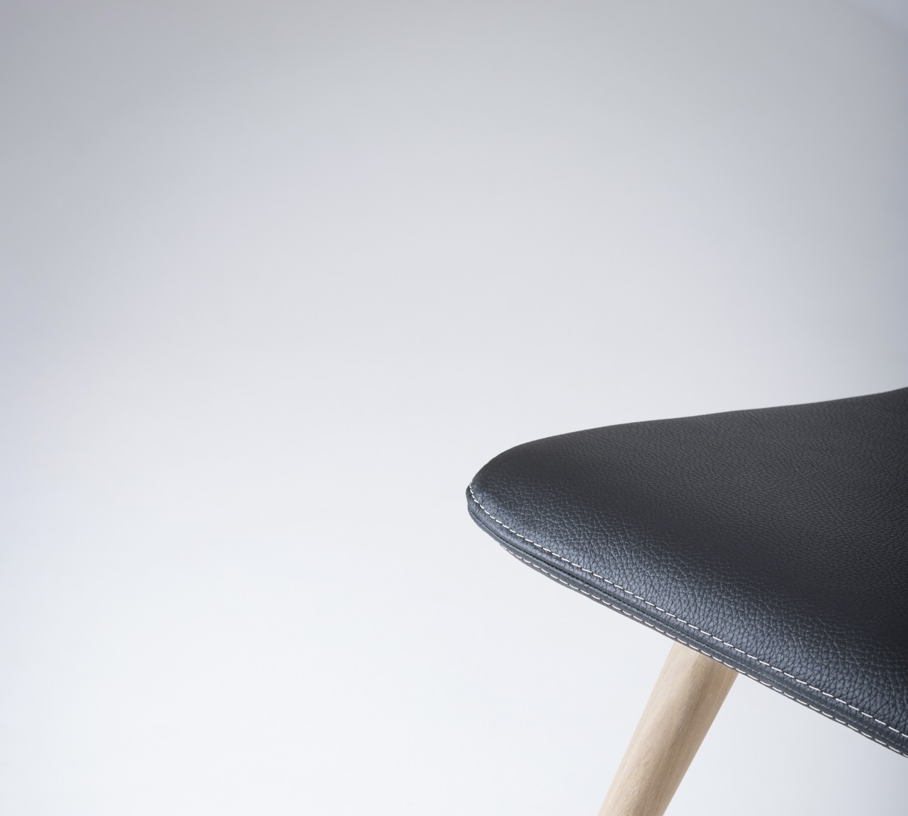 lq-st-ena-chair-45x58x85-oak-white-1015-toledo-nero-6 lq-st-ena-chair-45x58x85-oak-white-1015-toledo-nero-6